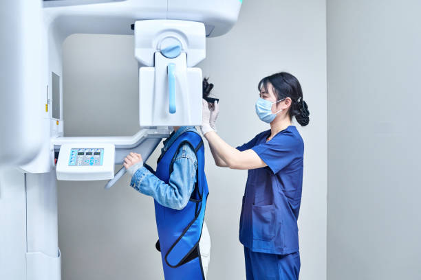 Best Emergency Dental Services for Seniors in New Hampton, IA